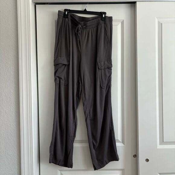 Torrid Pull-On Wide Leg Stretch Challis Cargo Pant Sz 0T / L Athleisure Lounge - Picture 2 of 11